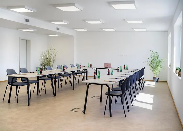 Hi5-hotel Seiersberg Szálloda *